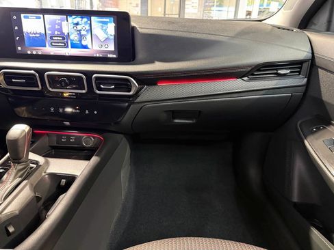 Used 2026 Nissan Sentra SR w/ Floor Mat Package FWD image 19