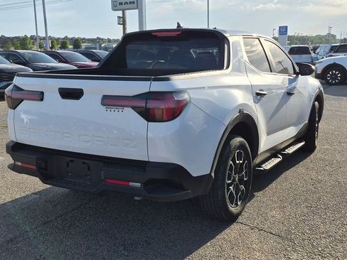 Used 2024 Hyundai Santa Cruz SEL FWD image 2