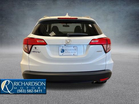 Used 2018 Honda HR-V EX-L image 8