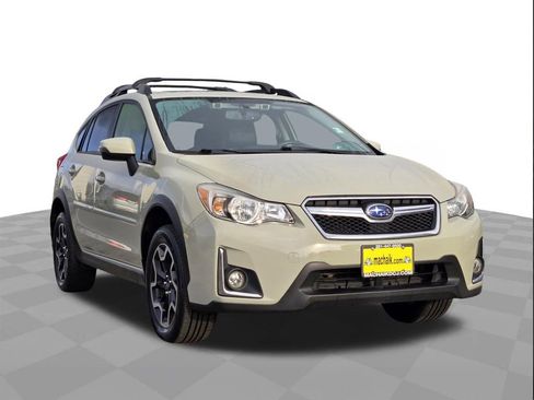Used 2016 Subaru Crosstrek 2.0i Limited image 3