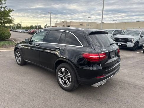 Used 2019 Mercedes-Benz GLC 300 4MATIC image 4