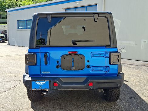 Used 2024 Jeep Wrangler Unlimited Sport AWD/4WD image 5