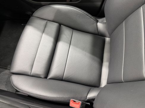 Certified 2025 Porsche Cayenne image 54