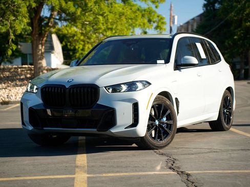 Used 2024 BMW X5 xDrive50e w/ Executive Package AWD/4WD image 1
