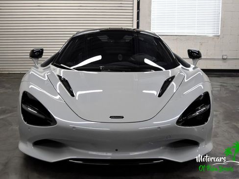 Used 2025 McLaren 750S image 3