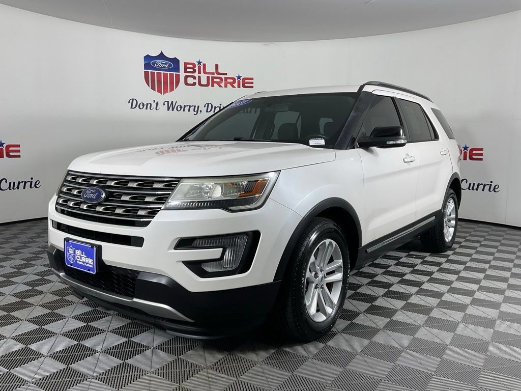 Used 2017 Ford Explorer XLT FWD image 7