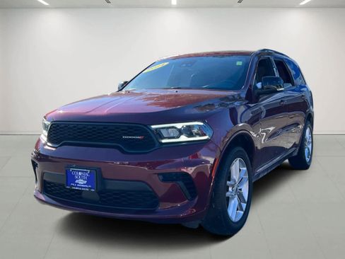 Used 2024 Dodge Durango GT image 1