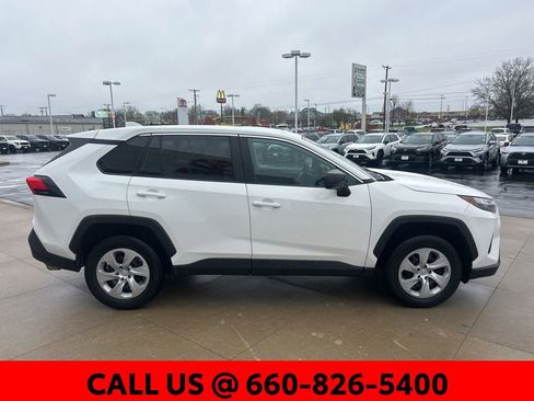 Used 2024 Toyota RAV4 LE image 4