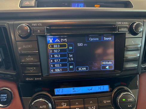 Used 2013 Toyota RAV4 Limited image 24