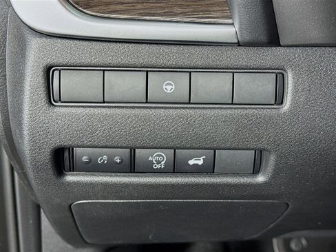 New 2026 Nissan Rogue Platinum AWD/4WD image 10