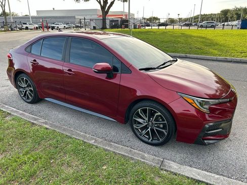 Used 2022 Toyota Corolla SE FWD image 8