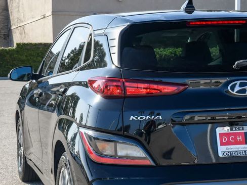 Used 2023 Hyundai Kona SEL w/ Cargo Package FWD image 6
