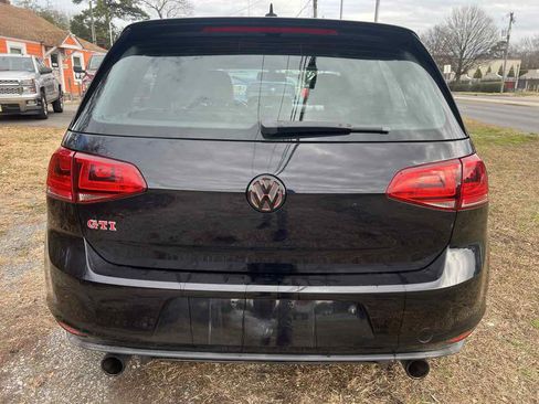 Used 2016 Volkswagen GTI SE image 17