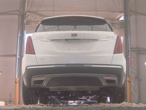 Used 2025 Cadillac XT5 Premium Luxury image 7