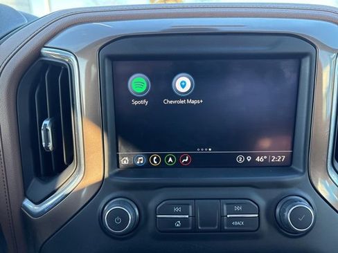 Used 2021 Chevrolet Silverado 1500 High Country w/ Technology Package image 16