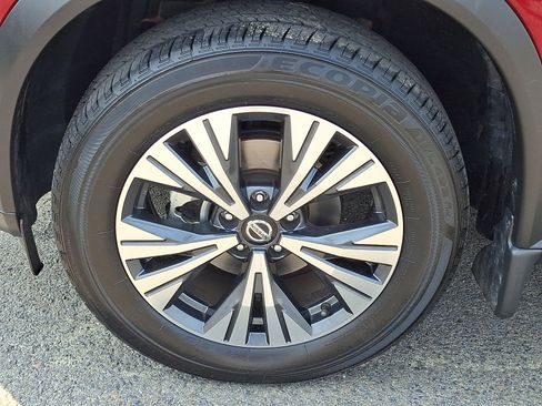 Used 2021 Nissan Rogue SV AWD/4WD image 11