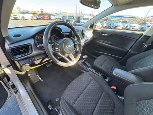 Used 2022 Kia Rio S image 6