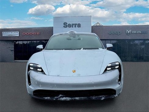 Used 2022 Porsche Taycan image 2