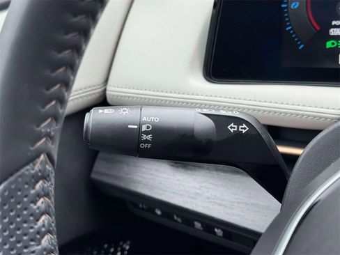 Certified 2024 Nissan Ariya FWD image 21