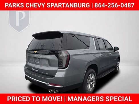 New 2025 Chevrolet Suburban Premier image 5