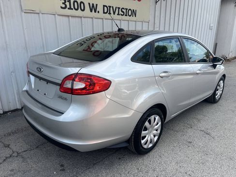 Used 2013 Ford Fiesta SE FWD image 7