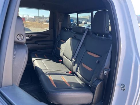 Used 2024 GMC Sierra 1500 AT4 w/ Technology Package image 19