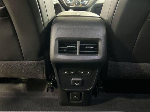 Used 2020 Chevrolet Equinox Premier image 22