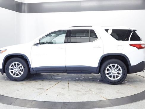 Used 2018 Chevrolet Traverse LT AWD/4WD image 2