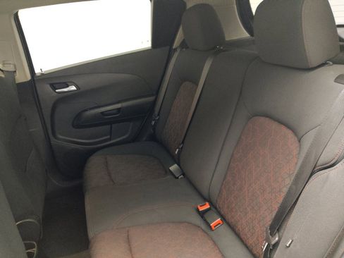 Used 2018 Chevrolet Sonic LT image 18