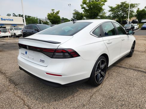 Certified 2025 Honda Accord Sport image 4