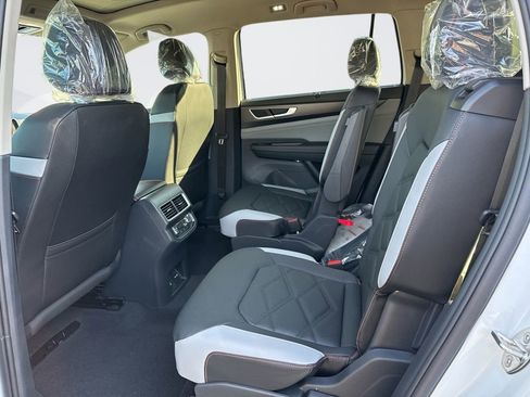 New 2026 Volkswagen Atlas Peak Edition AWD/4WD image 23