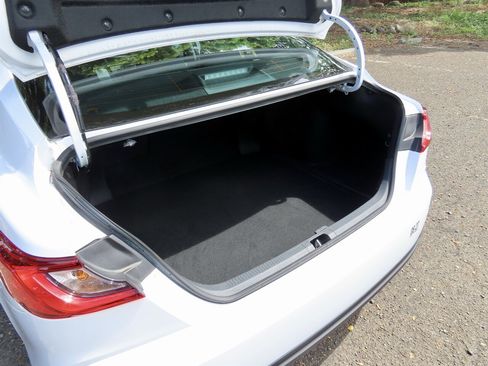 Used 2025 Toyota Camry LE FWD image 9
