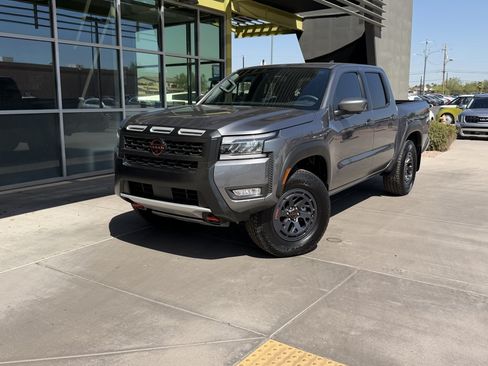 Used 2025 Nissan Frontier PRO-4X w/ Pro Premium Package AWD/4WD image 2