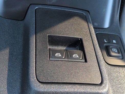 Used 2024 Ford Bronco Black Diamond AWD/4WD image 25