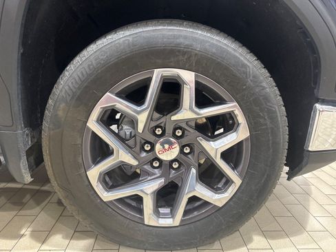 Used 2022 GMC Sierra 1500 SLE AWD/4WD image 5