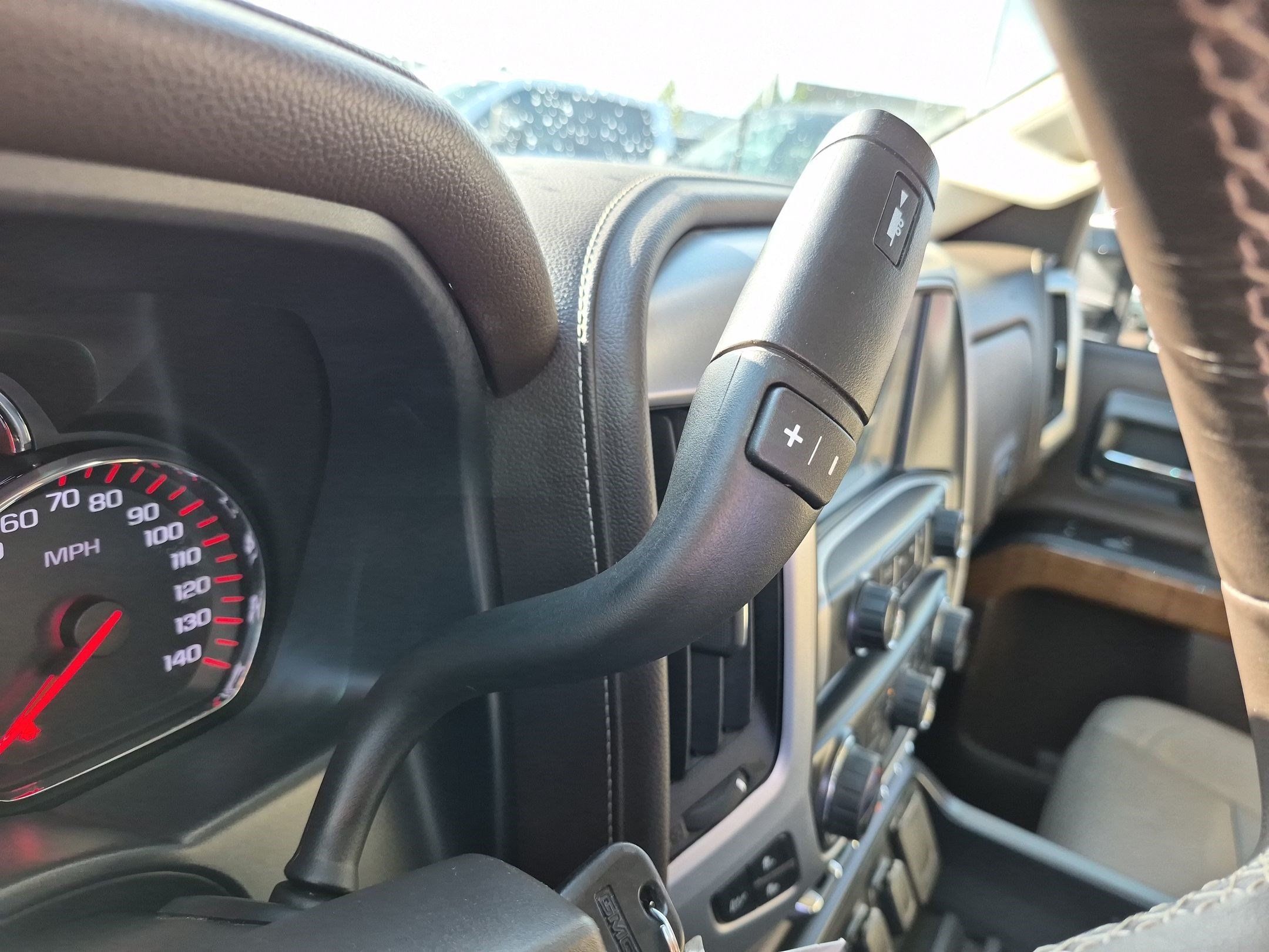 Used 2015 GMC Sierra 2500 SLT w/ Duramax Plus Package AWD/4WD image 25