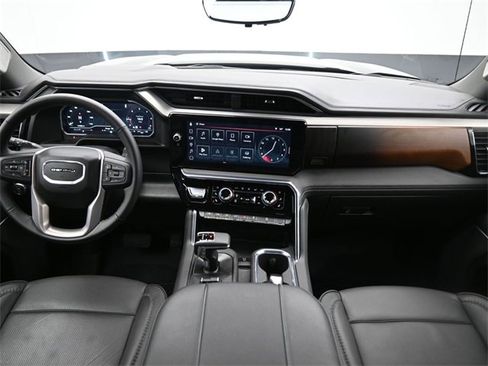 Used 2025 GMC Sierra 1500 Denali w/ Denali Reserve Package image 12