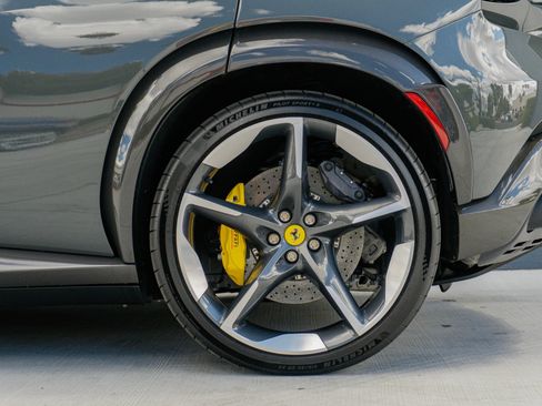 Used 2024 Ferrari Purosangue AWD/4WD image 19