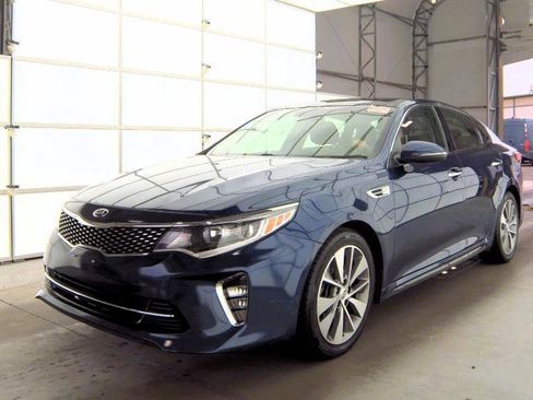 Used 2019 Kia Optima LX image 4