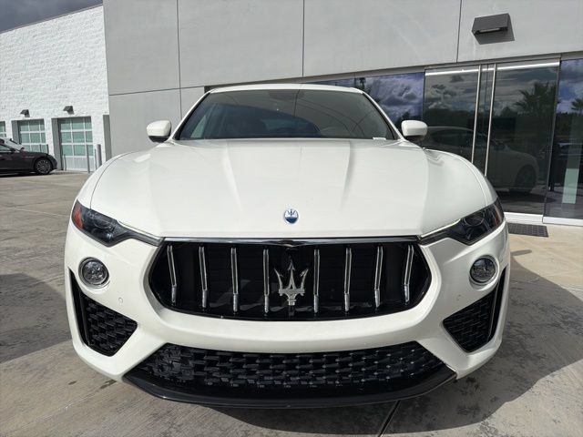 Certified 2022 Maserati Levante GT AWD/4WD image 3