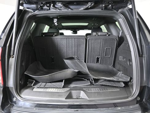 Used 2024 Chevrolet Tahoe High Country AWD/4WD image 18