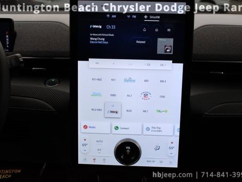 Used 2021 Ford Mustang Mach-E Premium image 12