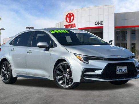 Certified 2024 Toyota Corolla SE FWD image 2