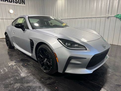 New 2025 Toyota GR86 Premium w/ GR Wheel Package (TMS RWD image 8