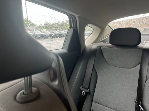Used 2025 Kia K4 FWD image 38