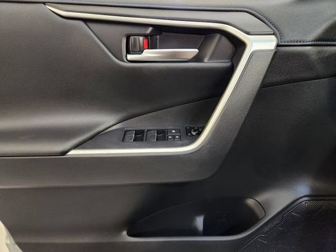 Used 2019 Toyota RAV4 XSE AWD/4WD image 24