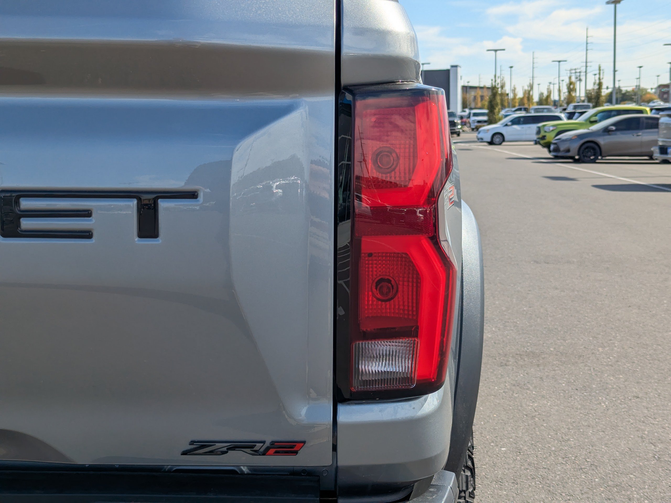 Certified 2026 Chevrolet Colorado ZR2 w/ Technology Package AWD/4WD image 50