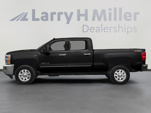 Used 2017 Chevrolet Silverado 3500 LTZ w/ Duramax Plus Package AWD/4WD image 3