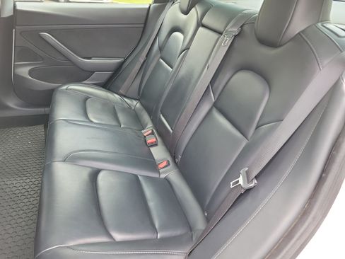 Used 2020 Tesla Model 3 Standard Range Plus RWD image 6