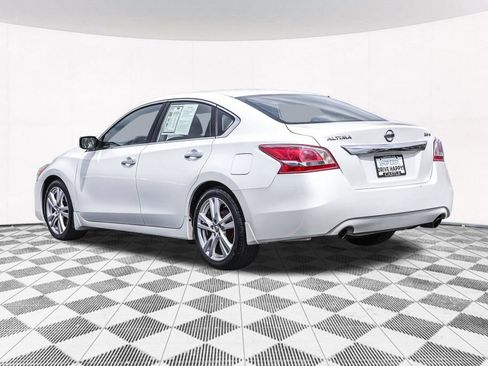 Used 2013 Nissan Altima 3.5 S FWD image 12